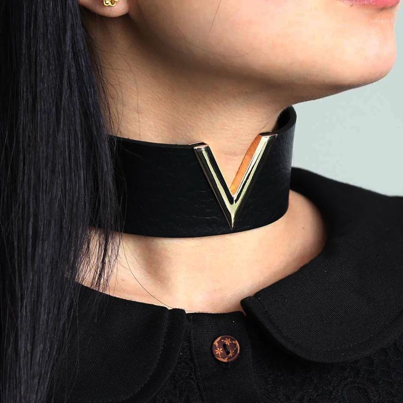 Chokers Women Punk Handmade Jewelry V Metal Oversized 2021 Choker Leather Collar Bondage Harness Necklace Chockers Gift1 
Chokers Women Punk Handmade Jewelry V Metal Oversized 2021 Choker Leather Collar Bondage Harness Necklace Chockers Gift1