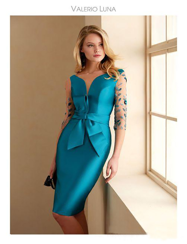 Mother Of The Bride Dresses V Neck Appliqued 3/4 Long Sleeves Wedding Guest Gown Sash Ruffle Knee Length Back Split Mother Gown