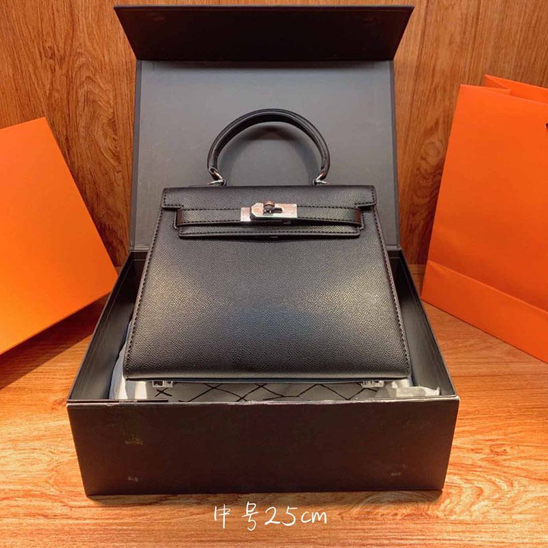 Top Herm Women Original Brand Fashion Luxurys designers genuine leather handbag clutch Handbags 25cm Gold Silver Buckle shoulder Bags wholesale, Pay for freight
Top Herm Women Original Brand Fashion Luxurys designers genuine leather handbag clutch Handbags 25cm Gold Silver Buckle shoulder Bags wholesale, Pay for freight