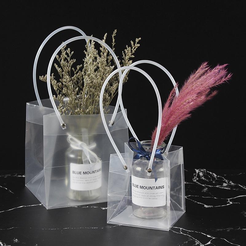 10pcs /lot Transparent soft PVC gift tote packaging bags with hand loop clear Plastic cake handbag cosmetic bag KYY9026
10pcs /lot Transparent soft PVC gift tote packaging bags with hand loop clear Plastic cake handbag cosmetic bag KYY9026
