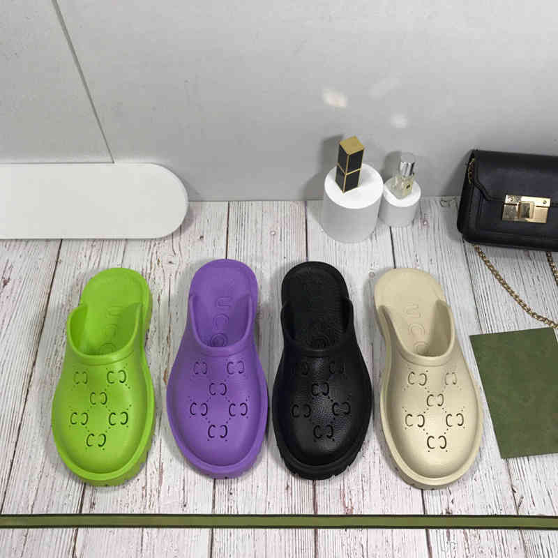 new Baotou soft bottomed hole shoes big head slippers fashion couple thick Beach Women, White
new Baotou soft bottomed hole shoes big head slippers fashion couple thick Beach Women, White
