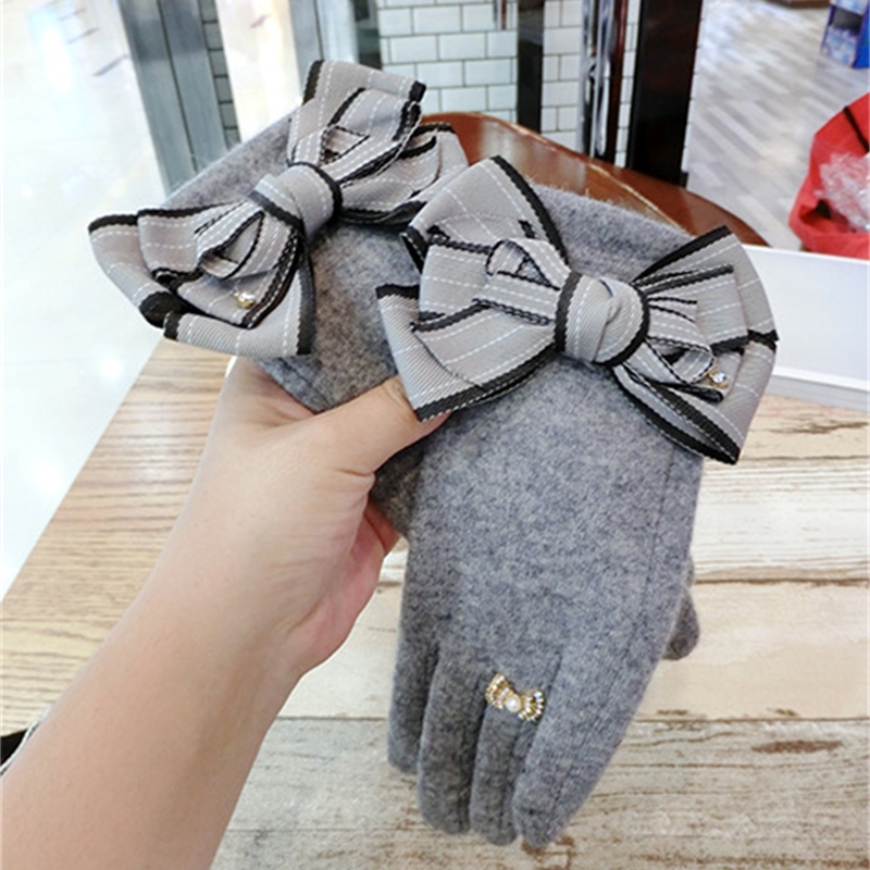 Fashion Women Big Bow Knot Touch Screen Gloves Winter Female Thickening Warm Finger Gloves Girls Cute Wrist Gloves Touch Agl100 201104