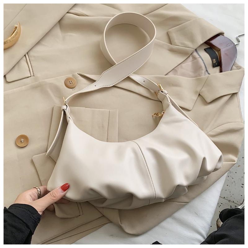 Autumn and winter fashion new women's bags saddlebag pleated small package, Black