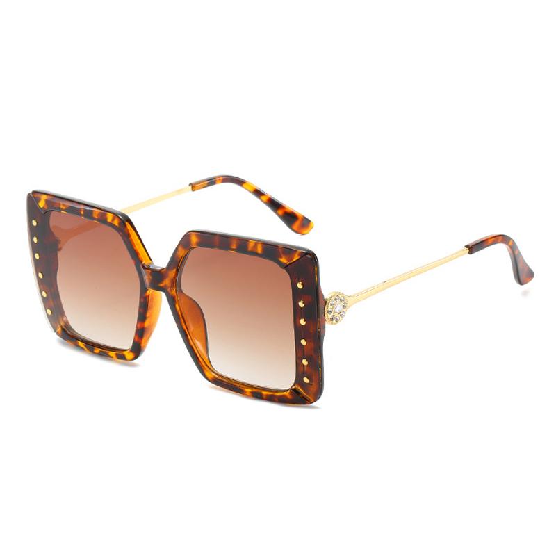 Sunglasses 2021 Luxury Big Frame Square Women Brand Designer Gradient Sun Glasses Female Mirror Oculos Ladies Shades
Sunglasses 2021 Luxury Big Frame Square Women Brand Designer Gradient Sun Glasses Female Mirror Oculos Ladies Shades
