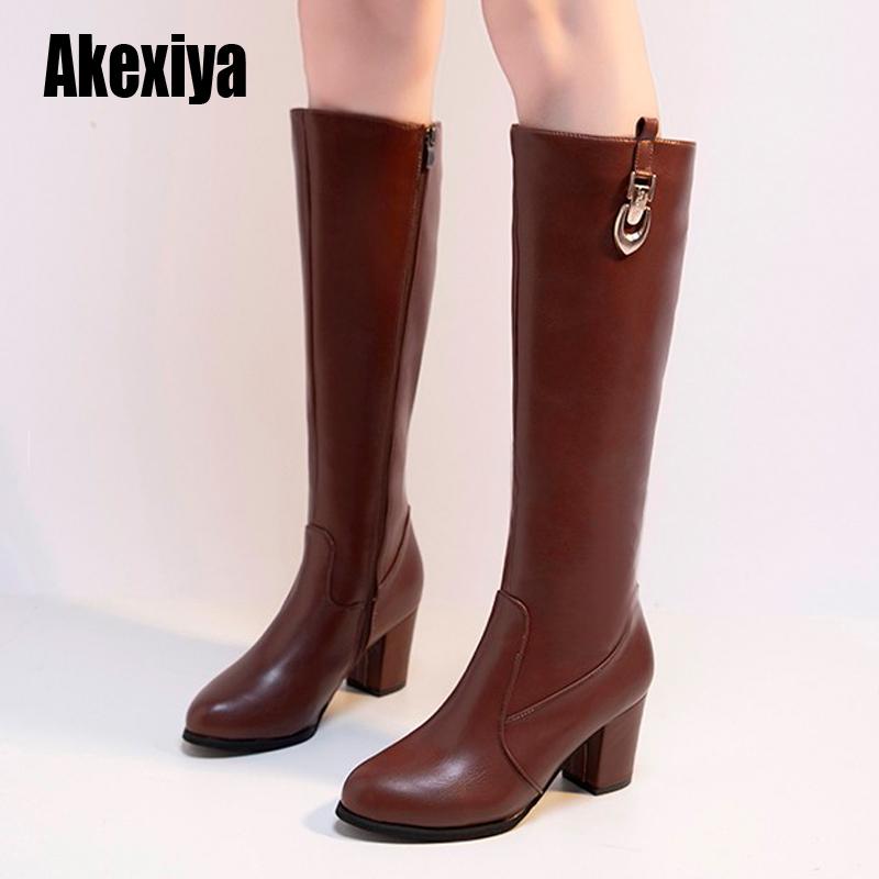 Fashion Knee-high Boots Women Round Toe Metal decoration Boot High Heels Knight Woman black Brown Large size 43 u842
Fashion Knee-high Boots Women Round Toe Metal decoration Boot High Heels Knight Woman black Brown Large size 43 u842