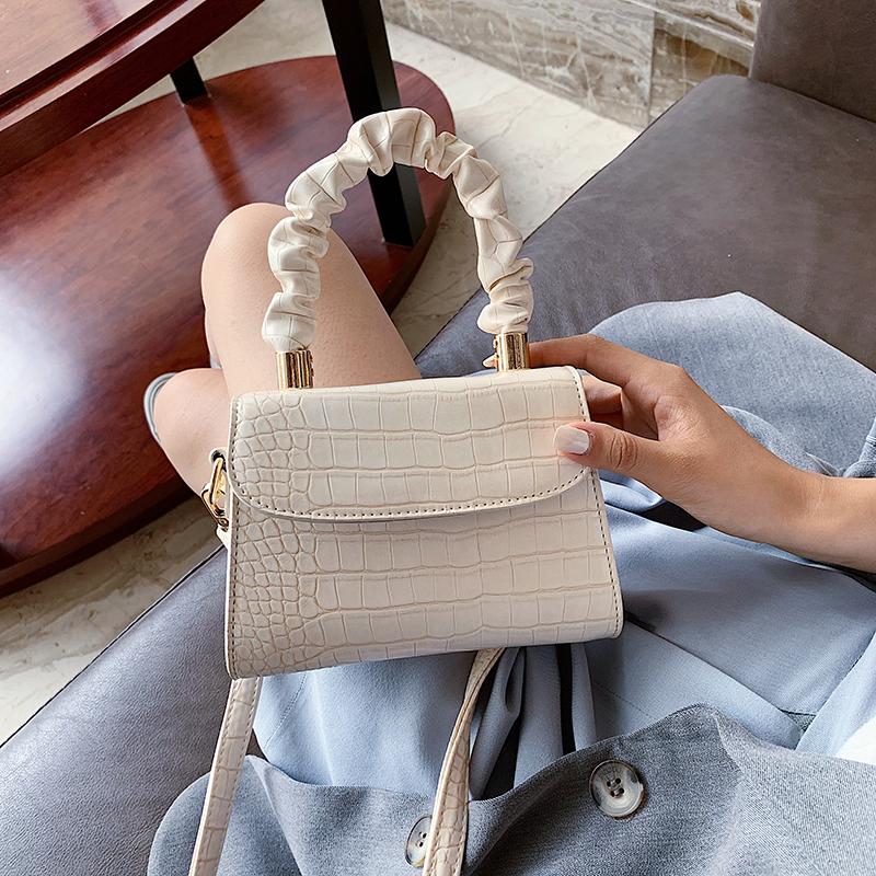 Hot Fashion Small Shoulder Strap PU Leather Crossbody Bag For Women 2021 Solid Color Shoulder Handbags Female Simple Totes Bag, Beige
Hot Fashion Small Shoulder Strap PU Leather Crossbody Bag For Women 2021 Solid Color Shoulder Handbags Female Simple Totes Bag, Beige