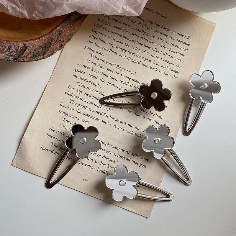 2020 New Creative Hairpin Mirror Flower Hairpin Will Move Super Fairy Butterfly Hair Accessories
2020 New Creative Hairpin Mirror Flower Hairpin Will Move Super Fairy Butterfly Hair Accessories