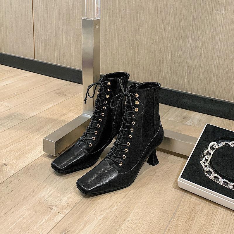 DEAT 2020 New Autumn Winter Fashion Casual Square Head High Heels Lace Up Leather Single Shoes Women Short Cool Boots SF9711, Apricot single
DEAT 2020 New Autumn Winter Fashion Casual Square Head High Heels Lace Up Leather Single Shoes Women Short Cool Boots SF9711, Apricot single