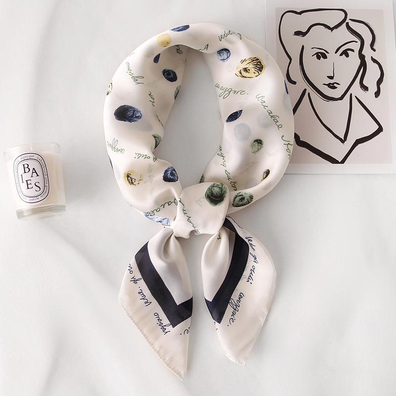 silk Scarf Female 2020 New Summer Sunscreen Scarves English Letters Hair Towel Printed scarves women chiffon hijab
silk Scarf Female 2020 New Summer Sunscreen Scarves English Letters Hair Towel Printed scarves women chiffon hijab