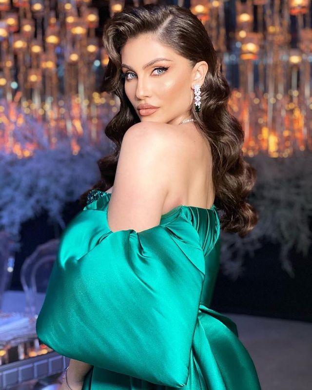 2022 Elegant Hunter Green Formal Evening Dresses Crystals Sequins Beaded Puffy Sleeves Off The Shoulder Sweetheart Long Arabic Prom Party Dress