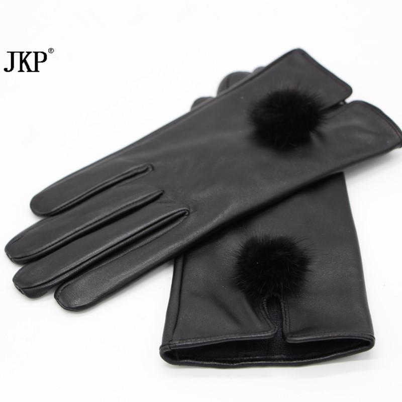 Hot Dermis Women's Leather Gloves Mink Hairballs Fur and Autumn Women's Solid Adult Dolls Gloves Leather
Hot Dermis Women's Leather Gloves Mink Hairballs Fur and Autumn Women's Solid Adult Dolls Gloves Leather