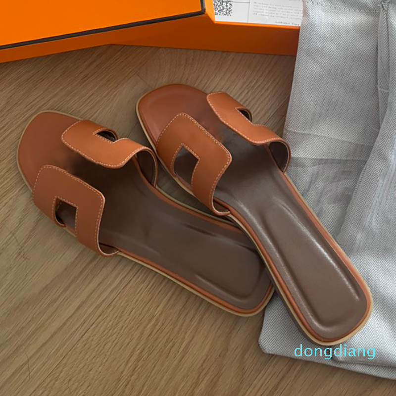 Slipper Top Quality Women Oran Mid-Heel Sandal Slides Designer Ladies Genuine Calfskin Shoes Fashion Outdoor Brown Black Beach Flats888, Color 3
Slipper Top Quality Women Oran Mid-Heel Sandal Slides Designer Ladies Genuine Calfskin Shoes Fashion Outdoor Brown Black Beach Flats888, Color 3