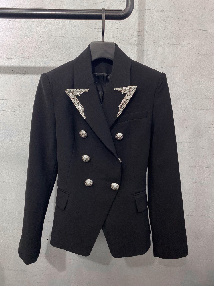 2021 New Woman Diamond Beading Notch Collar Double Breasted Black White Blazer Female Track Design Jacket Qwgt
2021 New Woman Diamond Beading Notch Collar Double Breasted Black White Blazer Female Track Design Jacket Qwgt