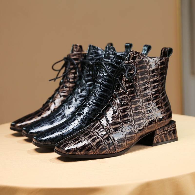 2021 Women Upper Pearl Shoes Pattern Ladies All-match Fashion Classic Autumn Stitch Boots TA01, Black
2021 Women Upper Pearl Shoes Pattern Ladies All-match Fashion Classic Autumn Stitch Boots TA01, Black