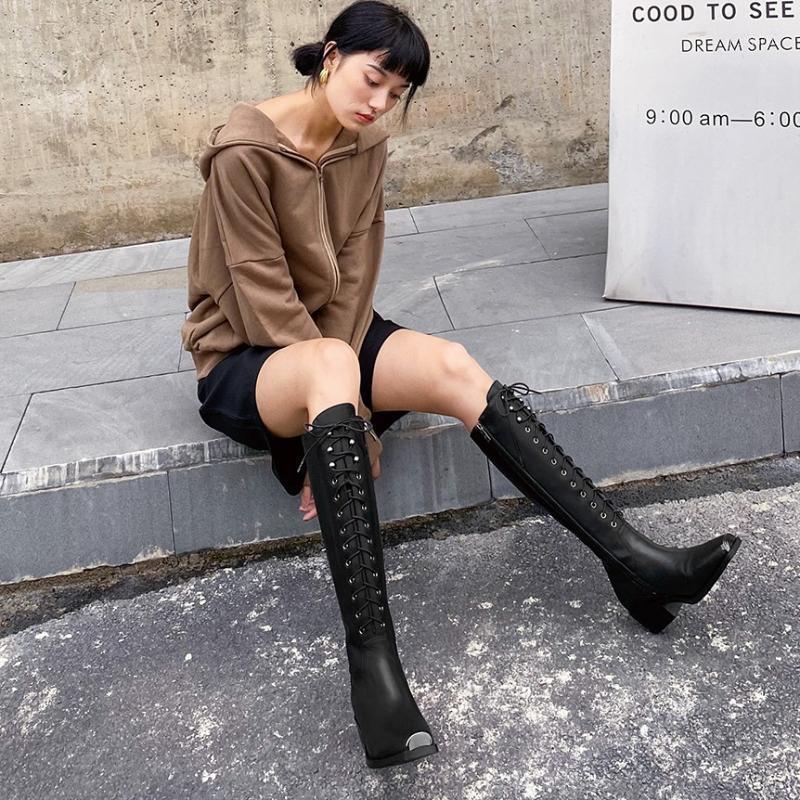 2020 autumn and winter new side zipper leather lace up boots wild square toe mid-heel thick heel boots female X4421, Black single lining
2020 autumn and winter new side zipper leather lace up boots wild square toe mid-heel thick heel boots female X4421, Black single lining