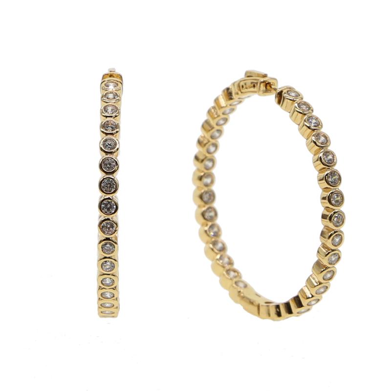 gold color Front back Full cubic zirconia round bezel band fashion classic 2" Huggie hoop earring for women with spring clasp
gold color Front back Full cubic zirconia round bezel band fashion classic 2" Huggie hoop earring for women with spring clasp
