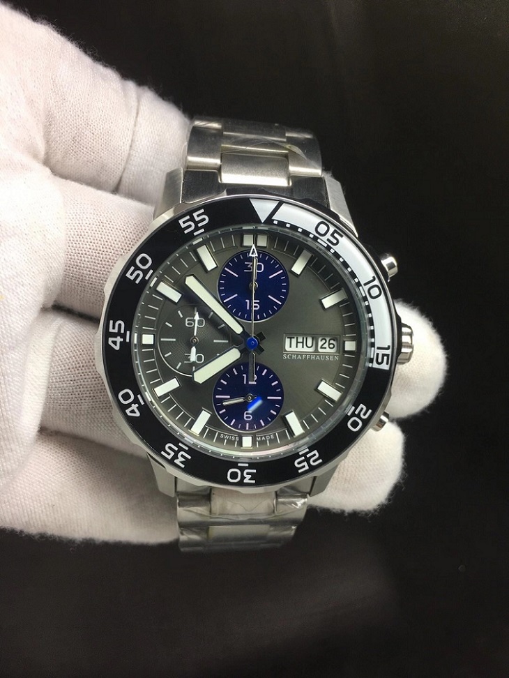 Men Quartz Battery Japan Movement Grey Sport Model Wristwatch 44mm Luxury Stainless Steel Free Shipping, Silver
Men Quartz Battery Japan Movement Grey Sport Model Wristwatch 44mm Luxury Stainless Steel Free Shipping, Silver