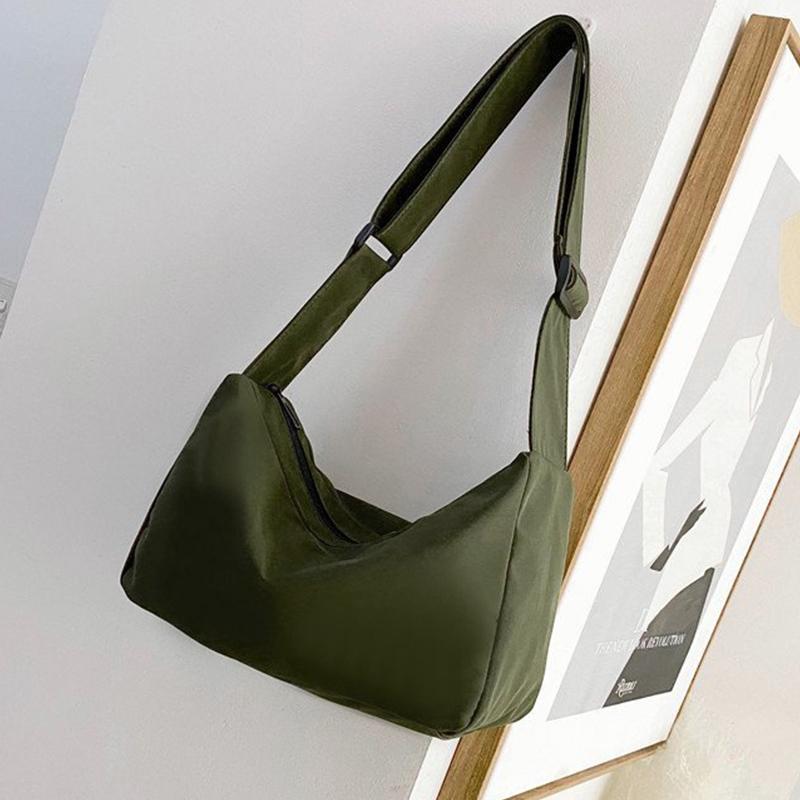 Women Simple Shoulder Solid Bag Color Handbag Nylon Vintage Crossbody Bag Large Capacity Armpit 2021 New Lady Purse Bolso, Black
Women Simple Shoulder Solid Bag Color Handbag Nylon Vintage Crossbody Bag Large Capacity Armpit 2021 New Lady Purse Bolso, Black