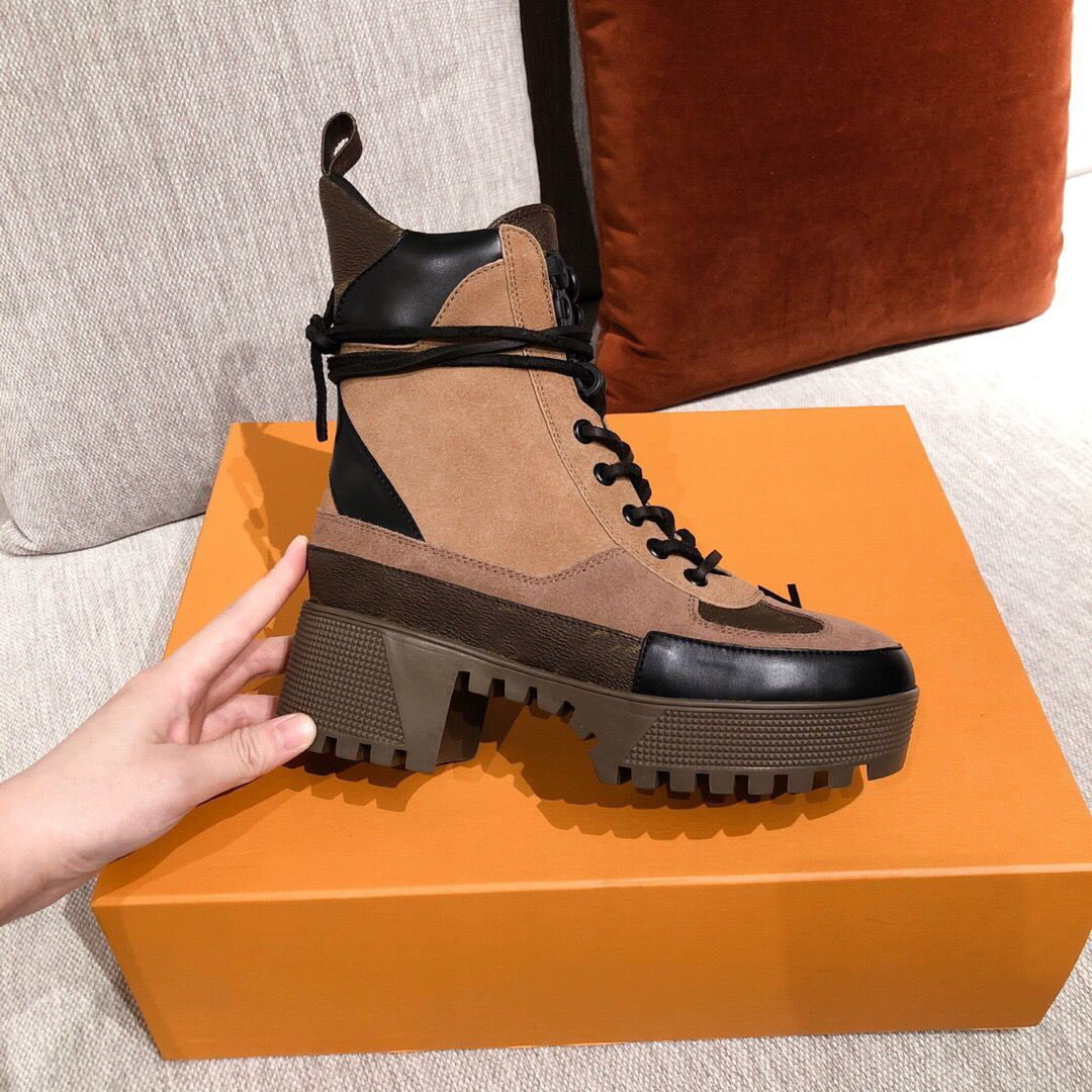 Elegant Winter Brand Women's Combat Boots FW20 Craftty Ankle Booties Lady Booty Platform Chunky Heels Party Wedding Martin Desert Boot
Elegant Winter Brand Women's Combat Boots FW20 Craftty Ankle Booties Lady Booty Platform Chunky Heels Party Wedding Martin Desert Boot