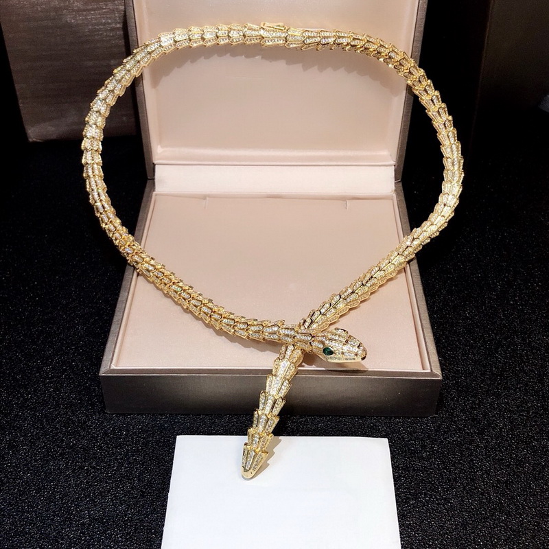 Luxury Fashion Lady Brass Full Diamond Scales Green Eyes Zircon Snake Serpent 18K Plated Gold Necklaces Chokers 3 Color
Luxury Fashion Lady Brass Full Diamond Scales Green Eyes Zircon Snake Serpent 18K Plated Gold Necklaces Chokers 3 Color