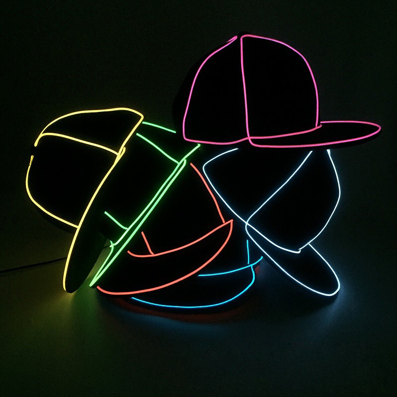 LED Party Hats Hip Hop Hats Mens New Design Baseball Cap Classical Sun Hat Mens Golf Cap Autumn Winter Christmas for Party
LED Party Hats Hip Hop Hats Mens New Design Baseball Cap Classical Sun Hat Mens Golf Cap Autumn Winter Christmas for Party