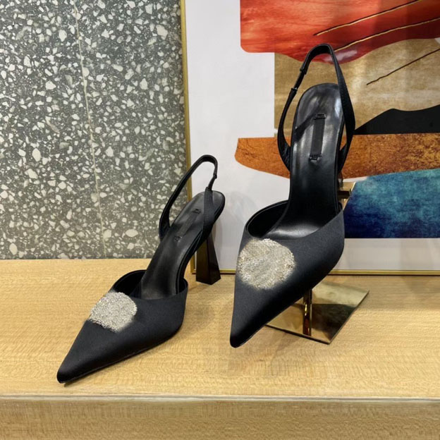 High2022 quality leather sole women's sandals 2 high heels dew root single line san dals silk fabric pointed beach shoes color size 35-42, Heei (10.5cm)
High2022 quality leather sole women's sandals 2 high heels dew root single line san dals silk fabric pointed beach shoes color size 35-42, Heei (10.5cm)