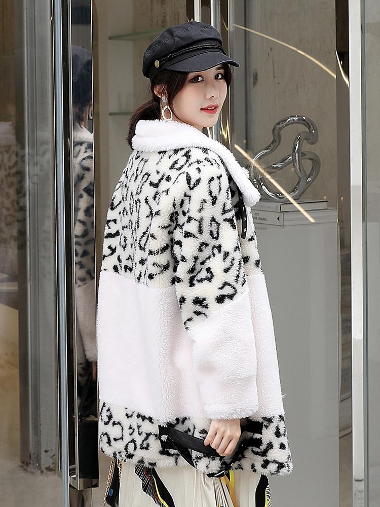 Women Shearing 100% Real Sheep Coat Female Winter Jacket 2020 Korean Wool Coats Jackets Vintage Fur Tops Hiver 0925, White
Women Shearing 100% Real Sheep Coat Female Winter Jacket 2020 Korean Wool Coats Jackets Vintage Fur Tops Hiver 0925, White