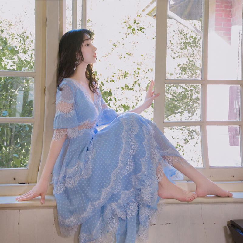2021 New Summer Dressed As Beach Woman Short Sleeve Low-v Blue Lace Dress Feminine with Low-necked v Design White Track Long Party Lzx6
2021 New Summer Dressed As Beach Woman Short Sleeve Low-v Blue Lace Dress Feminine with Low-necked v Design White Track Long Party Lzx6