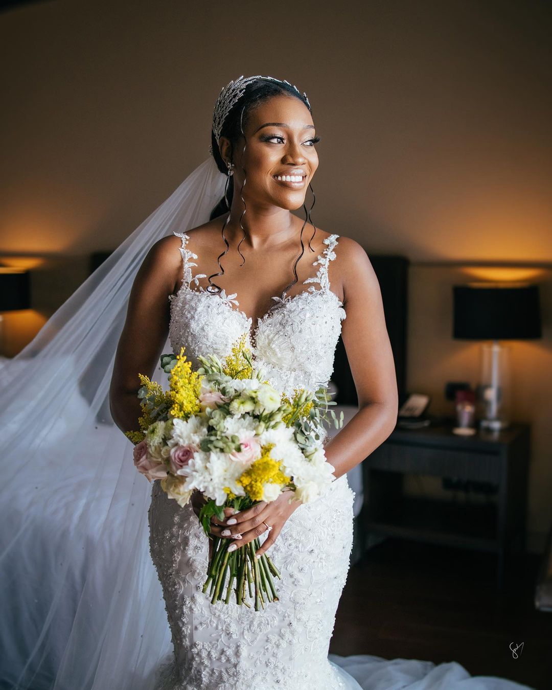 2022 Plus Size Arabic Aso Ebi Lace Beaded Vintage Wedding Dress Sheer Neck Sexy Mermaid Bridal Gowns Dresses ZJ606