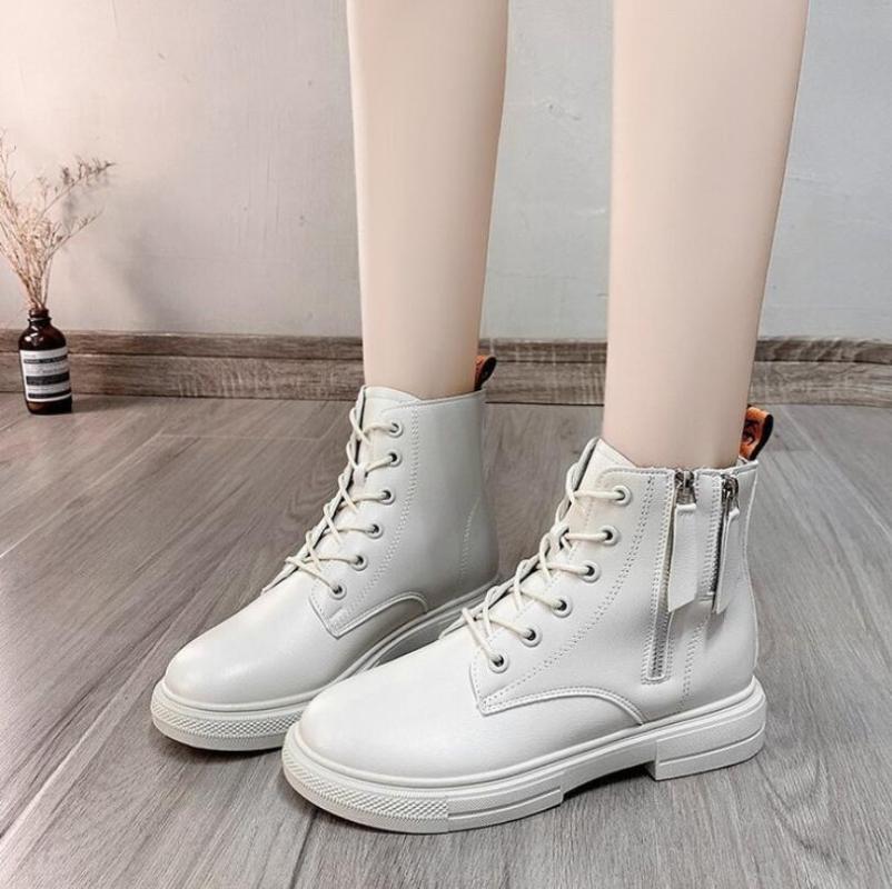 2020 autumn winter Increase ankle Shoes Women plus velvet Snow boots warm round head Casual Women Boots, Black
2020 autumn winter Increase ankle Shoes Women plus velvet Snow boots warm round head Casual Women Boots, Black
