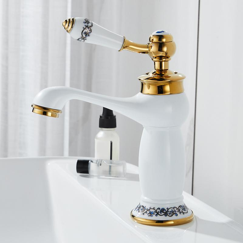 European Style Basin Faucet Hot and Cold Water Faucet Copper Bathroom Taps Blue and White Porcelain Countertop Basin Faucets
European Style Basin Faucet Hot and Cold Water Faucet Copper Bathroom Taps Blue and White Porcelain Countertop Basin Faucets