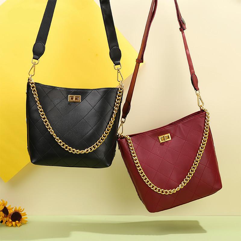 2021 new women's bag feeling western style one shoulder messenger bag fashion bucket, Black
2021 new women's bag feeling western style one shoulder messenger bag fashion bucket, Black