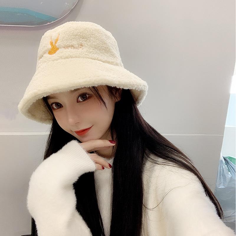 Cashmere Fisherman's Hat Women's Versatile Pattern Embroidered Hat Thickened Warm Ear Protection Outdoor Plush Basin Cap, Black
Cashmere Fisherman's Hat Women's Versatile Pattern Embroidered Hat Thickened Warm Ear Protection Outdoor Plush Basin Cap, Black