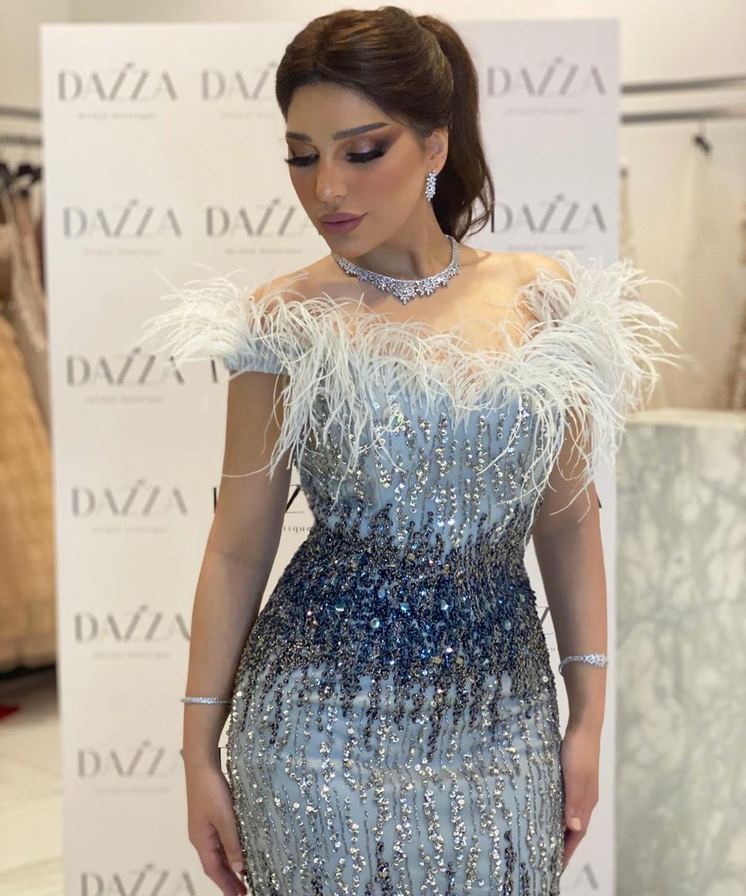 Mermaid Elegant Beaded Evening Dresses Off The Shoulder Neck Sequined Feather Prom Gowns Or Length Formal Dress