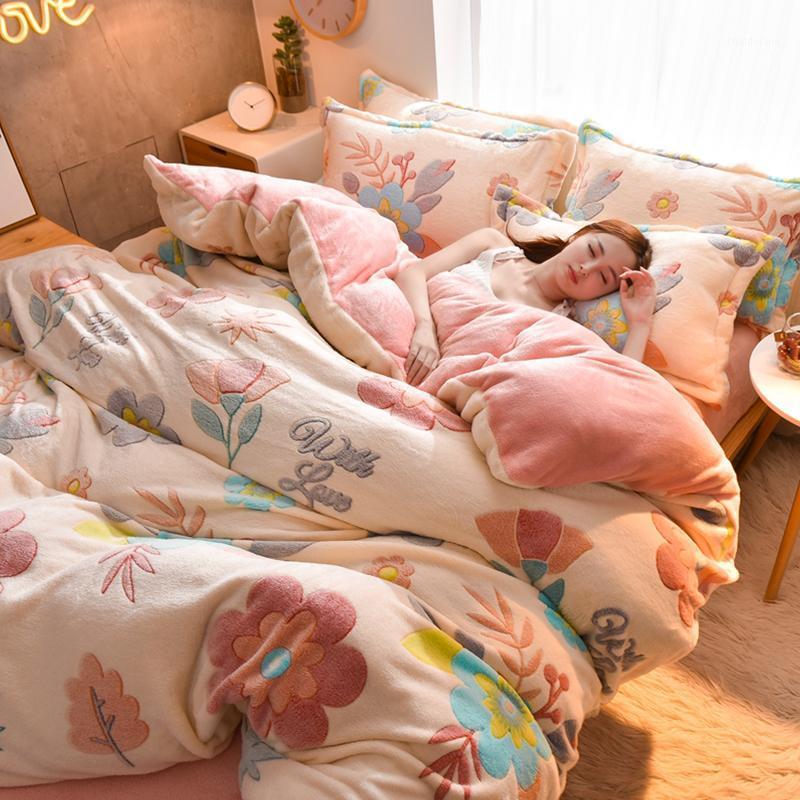 Four Piece Set Of Thickened Coral Fleece Double Face Flannel Winter Flannel Warm Bed Crystal Snowflake Quilt Cover1, White
Four Piece Set Of Thickened Coral Fleece Double Face Flannel Winter Flannel Warm Bed Crystal Snowflake Quilt Cover1, White