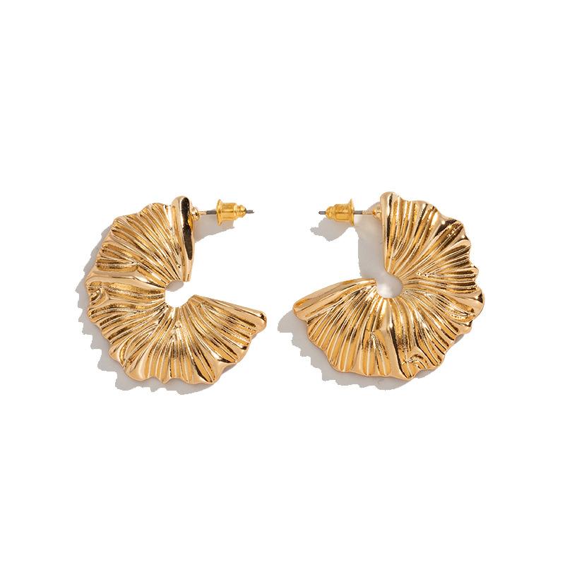 Stud Korea Retro Texture Metal Modeling Flowers Exaggerated Temperament Woman Earrings Net Red Cold Wind Super Fairy Jewelry
Stud Korea Retro Texture Metal Modeling Flowers Exaggerated Temperament Woman Earrings Net Red Cold Wind Super Fairy Jewelry