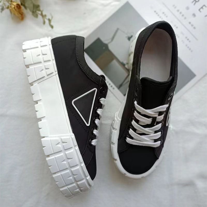 rubber platform inspired women shoes Double Wheel nylon gabardine sneakers 50 mm rubber sole Removable leather-covered insole, As picture
rubber platform inspired women shoes Double Wheel nylon gabardine sneakers 50 mm rubber sole Removable leather-covered insole, As picture
