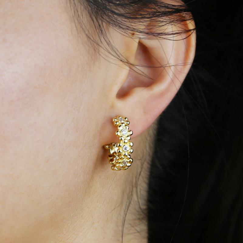 Hoop & Huggie Arrive Elegant Cute Cz Paved Gold Color Flower Earrings For Women Geometric Circle Boucle D'oreille Jewelry Gifts
Hoop & Huggie Arrive Elegant Cute Cz Paved Gold Color Flower Earrings For Women Geometric Circle Boucle D'oreille Jewelry Gifts