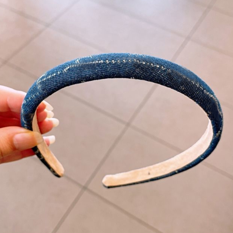 Designer Headband Women Girl Hair Bands Retor Headwraps Gifts Narrow Bxcaps G Headwear Head Hoop D2201252Z
Designer Headband Women Girl Hair Bands Retor Headwraps Gifts Narrow Bxcaps G Headwear Head Hoop D2201252Z