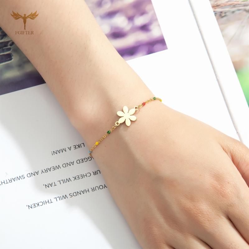 Charm Bracelets 2021 Fashion Women's Jewelry Flower Bracelet Original Design Cuban Chain Girl Gift
Charm Bracelets 2021 Fashion Women's Jewelry Flower Bracelet Original Design Cuban Chain Girl Gift