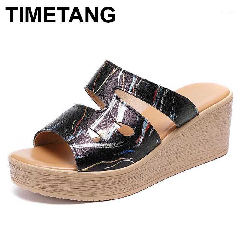 TIMETANGWomen Slippers Shoes Genuine Leather Slip on Outside Slides Ladies Fashion Wedges Summer Beach Thick Sole Flip Flop1, Black
TIMETANGWomen Slippers Shoes Genuine Leather Slip on Outside Slides Ladies Fashion Wedges Summer Beach Thick Sole Flip Flop1, Black