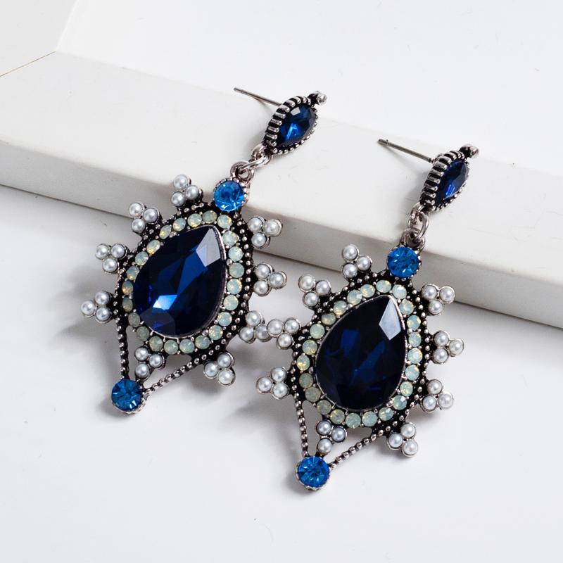 Big Luxury Deep Blue Water Drop Shaped Simulated Pearl Beads Dangle Earrings for Women Retro Jewelry
Big Luxury Deep Blue Water Drop Shaped Simulated Pearl Beads Dangle Earrings for Women Retro Jewelry