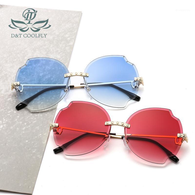D&T 2020 New Fashion Shield Sunglasses Women Men Round Color Lens Alloy Frame Vintage Designer Sunglasses UV4001
D&T 2020 New Fashion Shield Sunglasses Women Men Round Color Lens Alloy Frame Vintage Designer Sunglasses UV4001