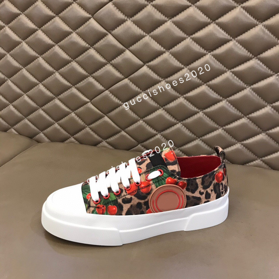 High quality Men Casual Outdoor sports Loafers Classic Tassel Wedding Party Leather Shoes Plus Men Flats designer Driving Shoes size38-45, 01
High quality Men Casual Outdoor sports Loafers Classic Tassel Wedding Party Leather Shoes Plus Men Flats designer Driving Shoes size38-45, 01