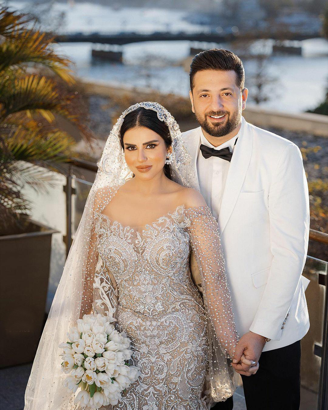 Dubai Luxury Mermaid Wedding Dress 3D Lace Appliques Illusion Off Shoulder Long Sleeve Bridal Gowns De Soiree Turkish Couture Beads Custom Made