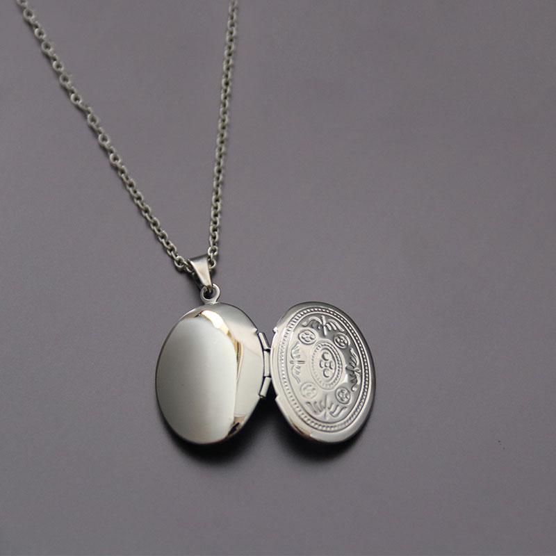 1pc Oval Flower Shell Photo Frame Pendant Necklace Stainless Steel Charms Locket Necklaces Women Men Fashion Memorial Jewelry
1pc Oval Flower Shell Photo Frame Pendant Necklace Stainless Steel Charms Locket Necklaces Women Men Fashion Memorial Jewelry