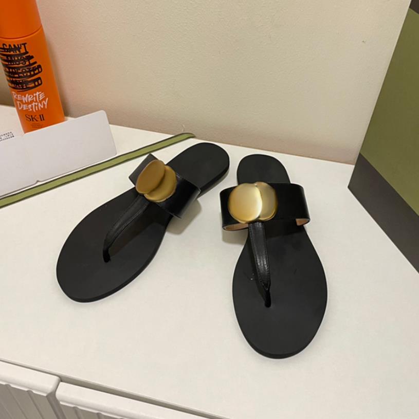 2022 Designer Ladies Slippers Summer Beach Flip Flop Woman Sandals High Quality Metal Buckle Double G with Box 35-42, Black
2022 Designer Ladies Slippers Summer Beach Flip Flop Woman Sandals High Quality Metal Buckle Double G with Box 35-42, Black