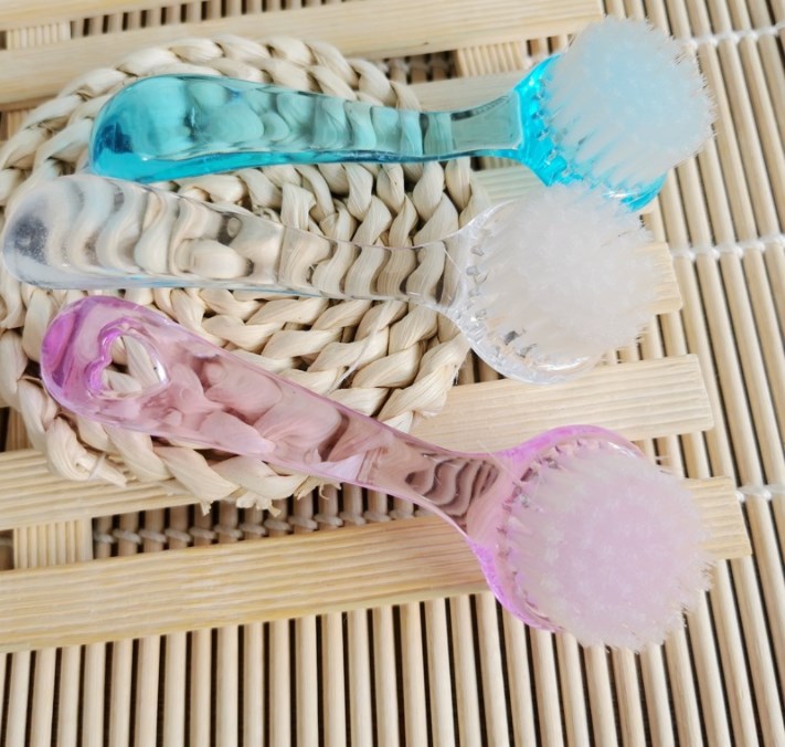 Soft Bristle Brush Scrub Exfoliating Facial Brush Face Care Cleaning Wash Cap Wholesale Quality
Soft Bristle Brush Scrub Exfoliating Facial Brush Face Care Cleaning Wash Cap Wholesale Quality