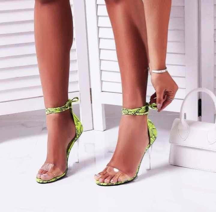 Green Snakeskin Print Transparent High Heels Ankle Strap Sandals Ladies Cover Heels Casual Shoes Women Lace-up PVC Party Sandals, As pic
Green Snakeskin Print Transparent High Heels Ankle Strap Sandals Ladies Cover Heels Casual Shoes Women Lace-up PVC Party Sandals, As pic