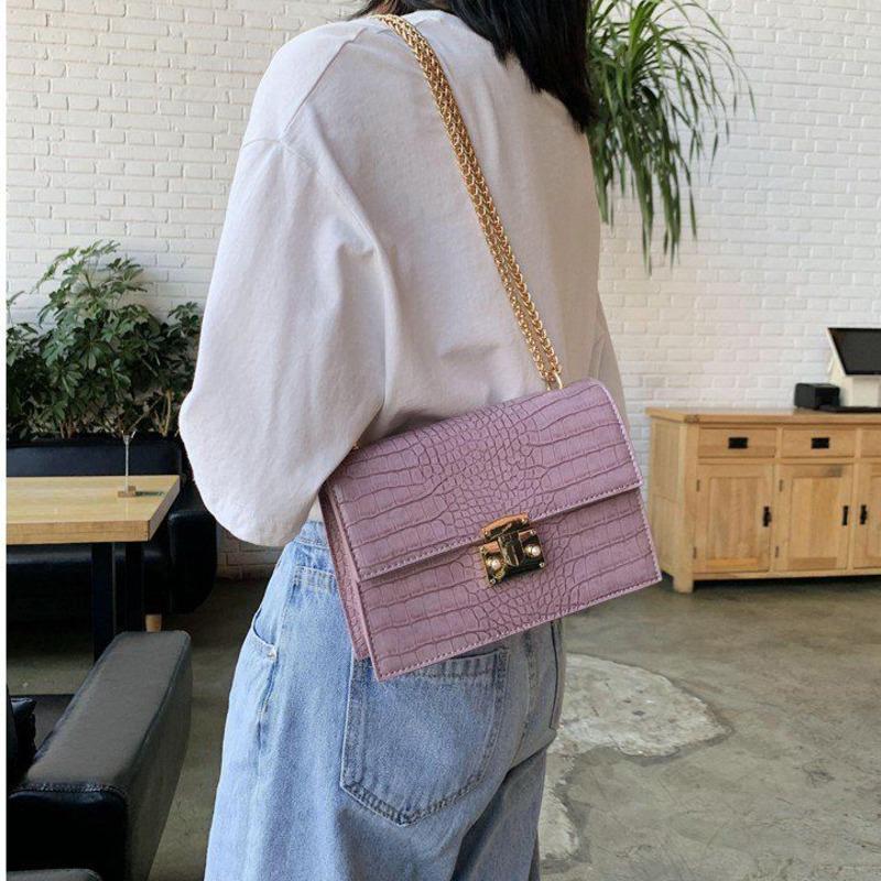 Fashion Crocodile Pattern PU Leather Flap For Women Chain Shoulder Crossbody Handbags Lady Travel Small Cross Body Bag, Beige
Fashion Crocodile Pattern PU Leather Flap For Women Chain Shoulder Crossbody Handbags Lady Travel Small Cross Body Bag, Beige